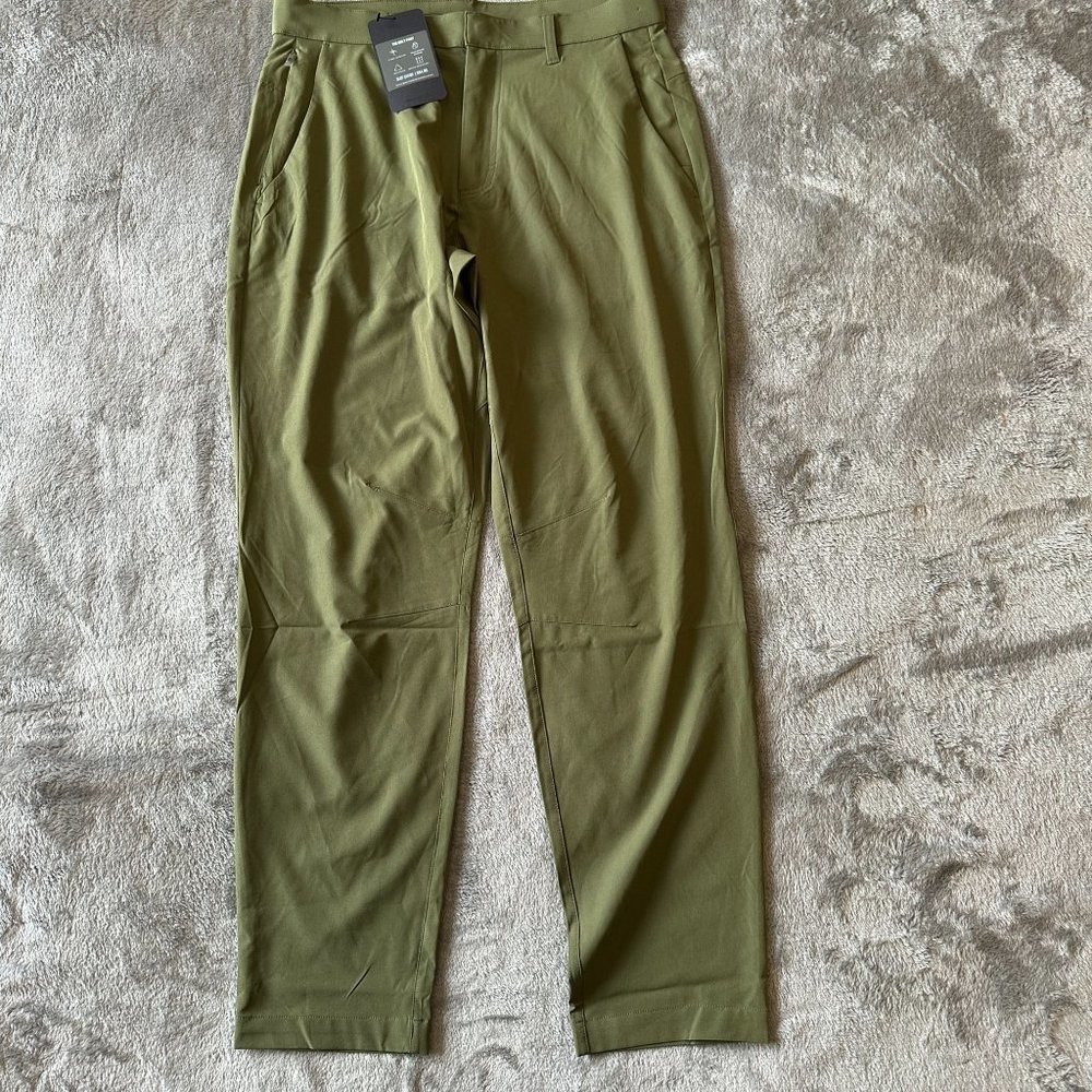 NWT Fabletics The Only Pant Green Size 31x32 4 Way Stretch Waterproof